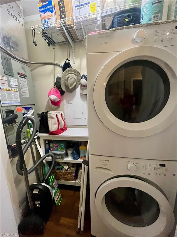 SILVER LAKES - Residential