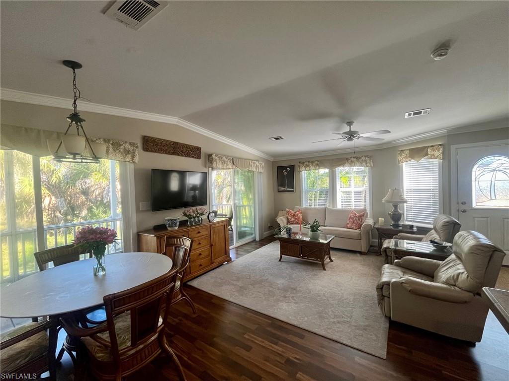 SILVER LAKES - Residential