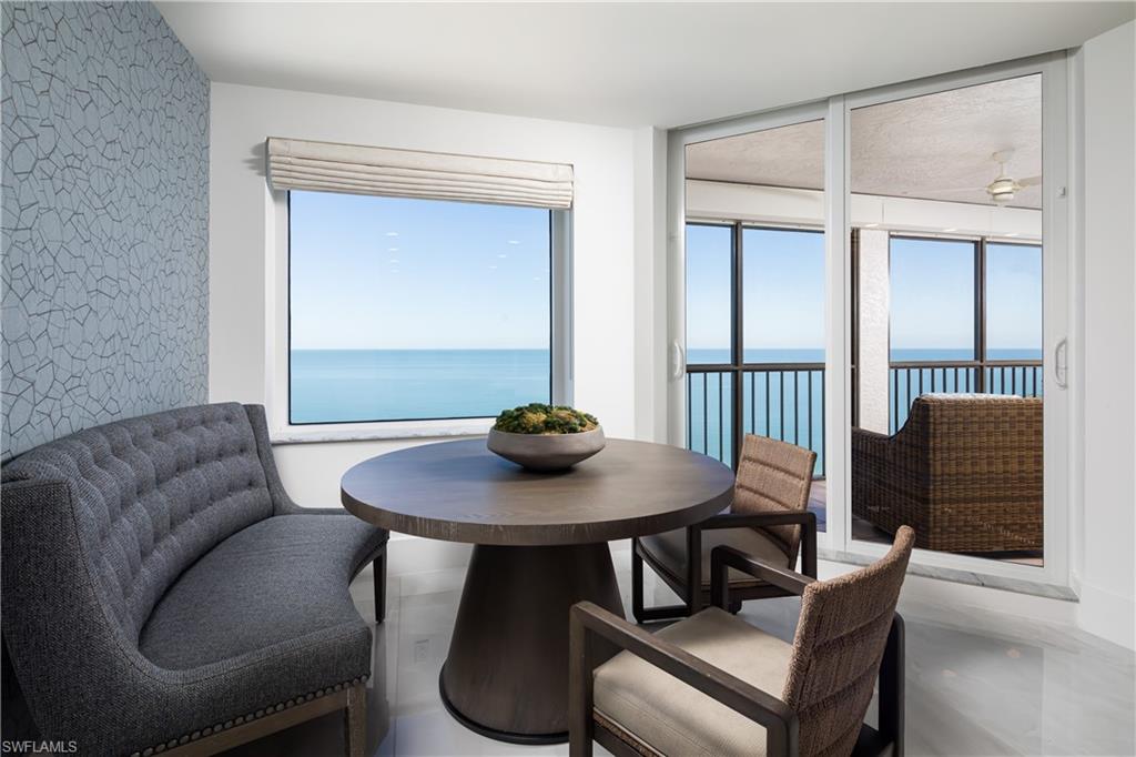 CARLYSLE AT BAY COLONY - Residential