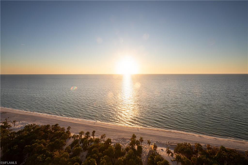 CARLYSLE AT BAY COLONY - Residential