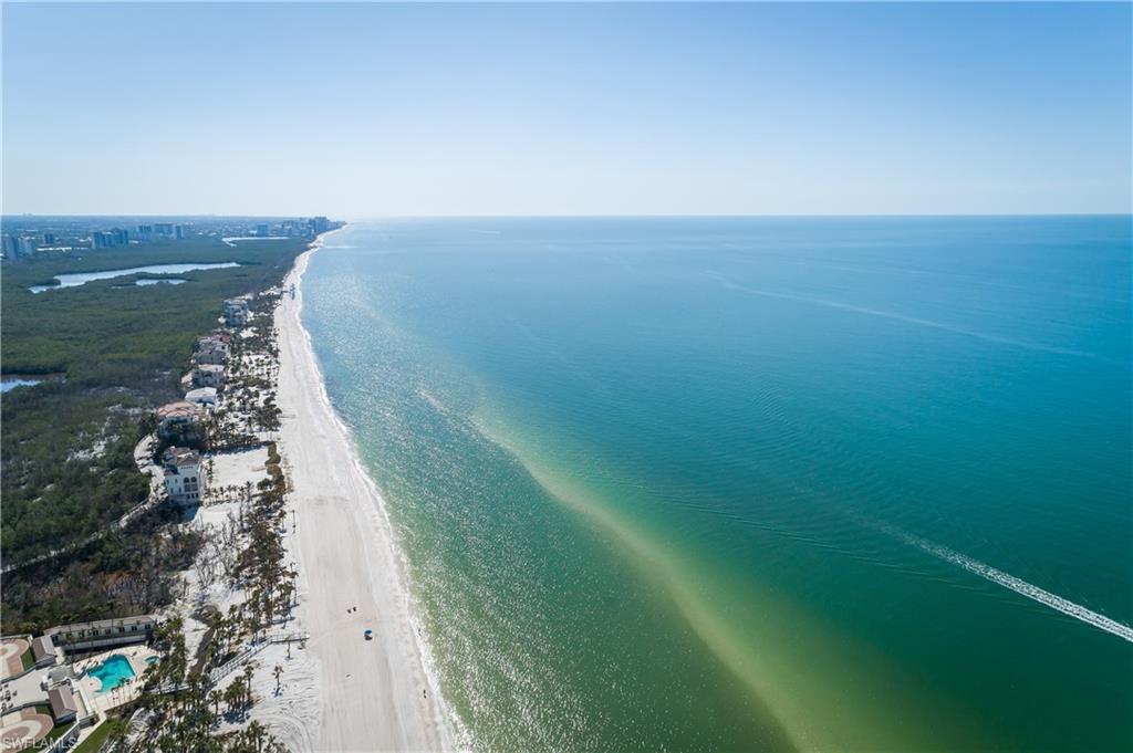 CARLYSLE AT BAY COLONY - Residential