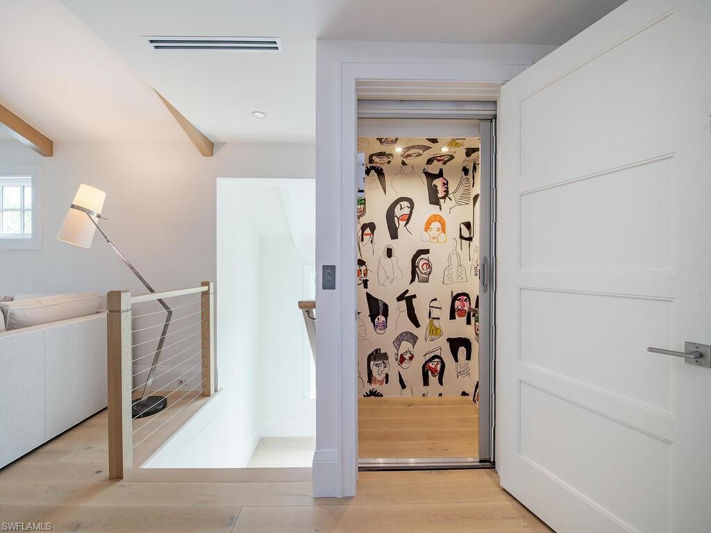 OLDE NAPLES - Residential