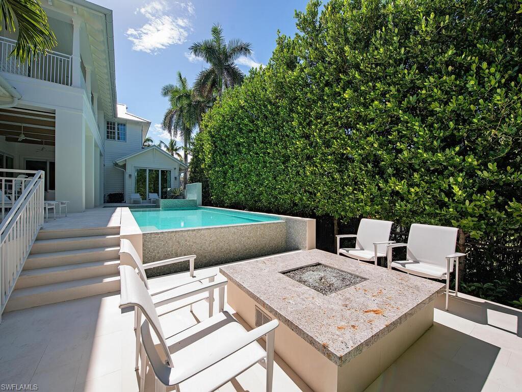 OLDE NAPLES - Residential