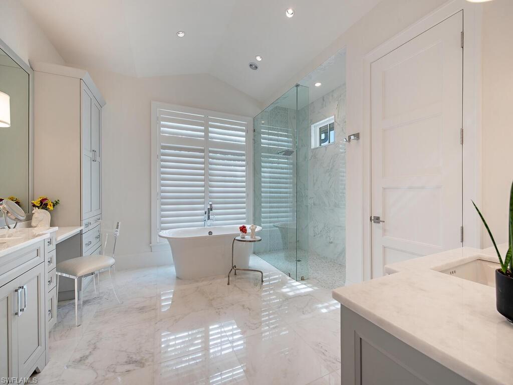 OLDE NAPLES - Residential