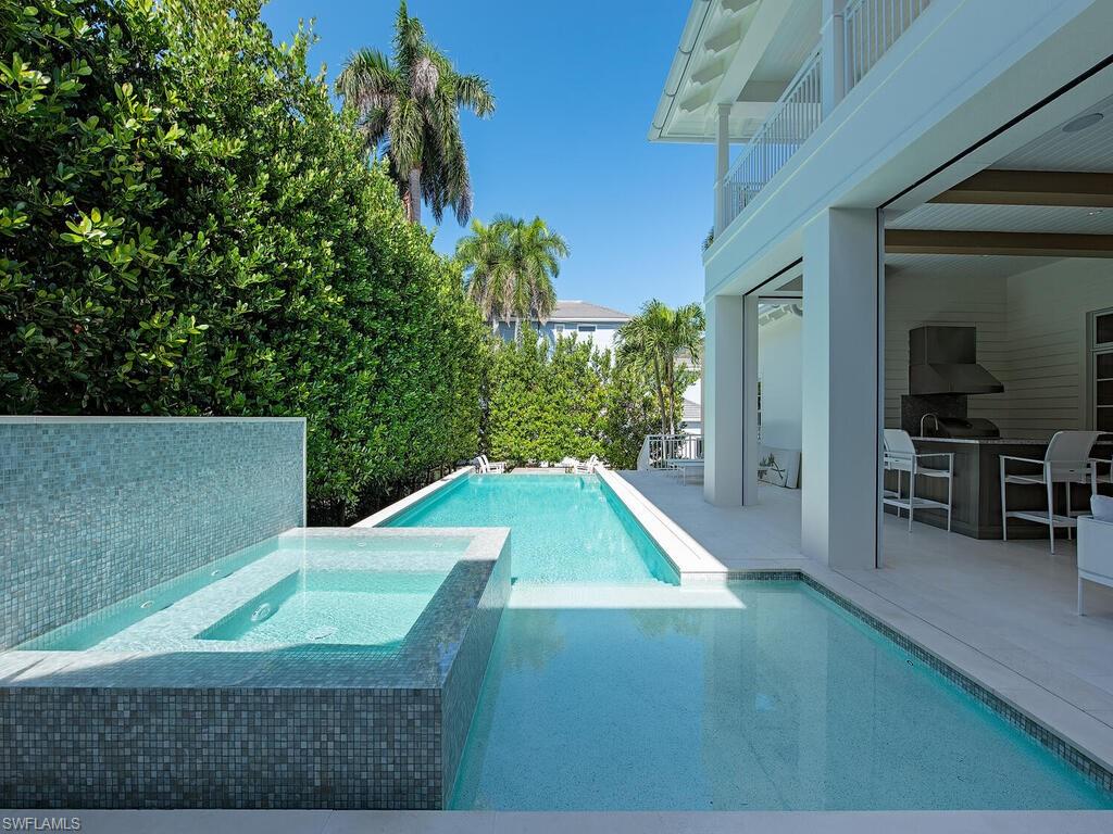 OLDE NAPLES - Residential