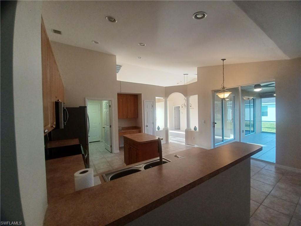 CAPE CORAL - Residential Lease