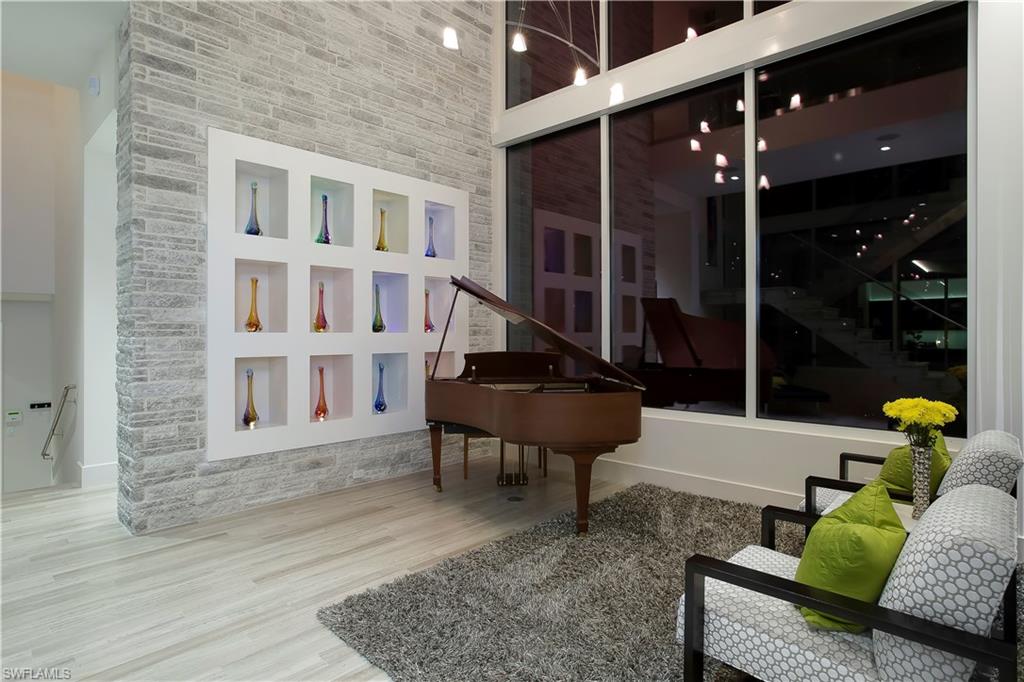 TWIN PALM ESTATES - Residential