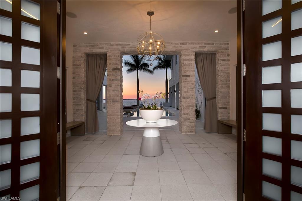 TWIN PALM ESTATES - Residential