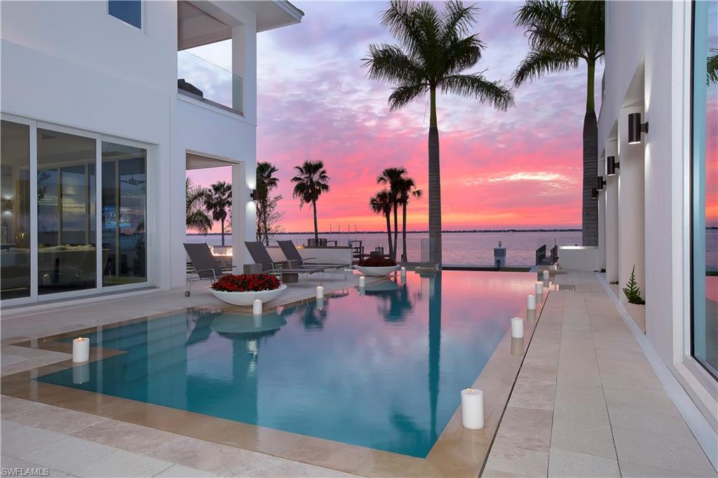 TWIN PALM ESTATES - Residential