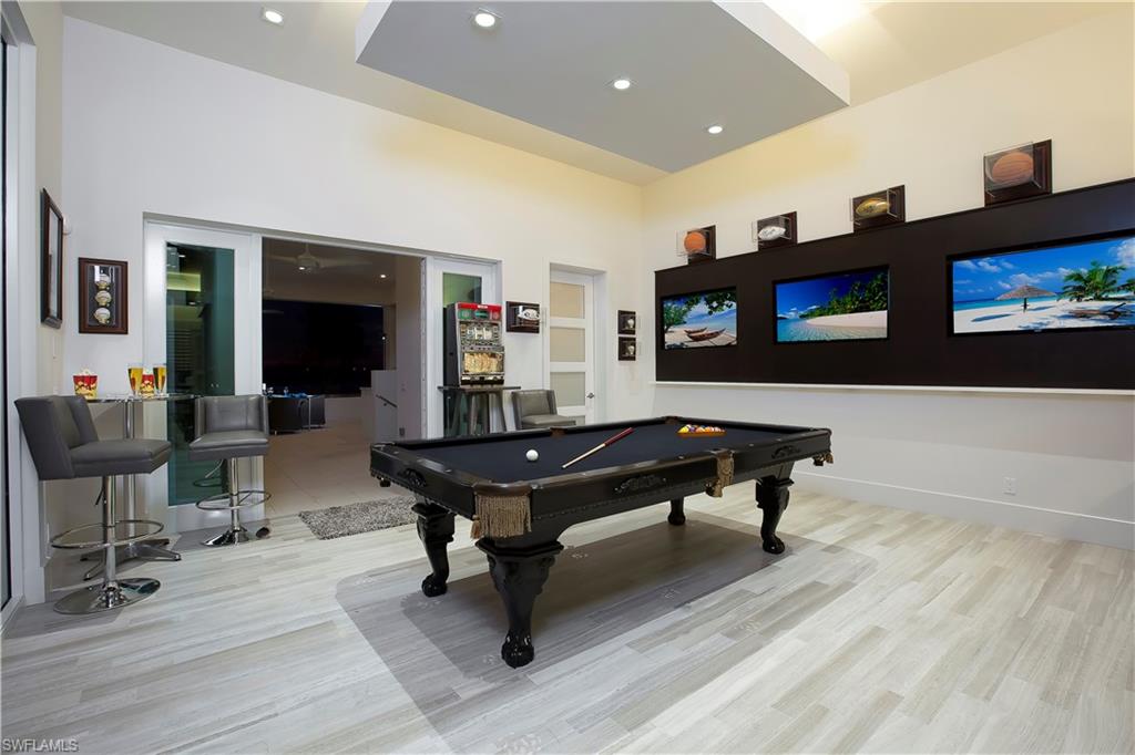 TWIN PALM ESTATES - Residential