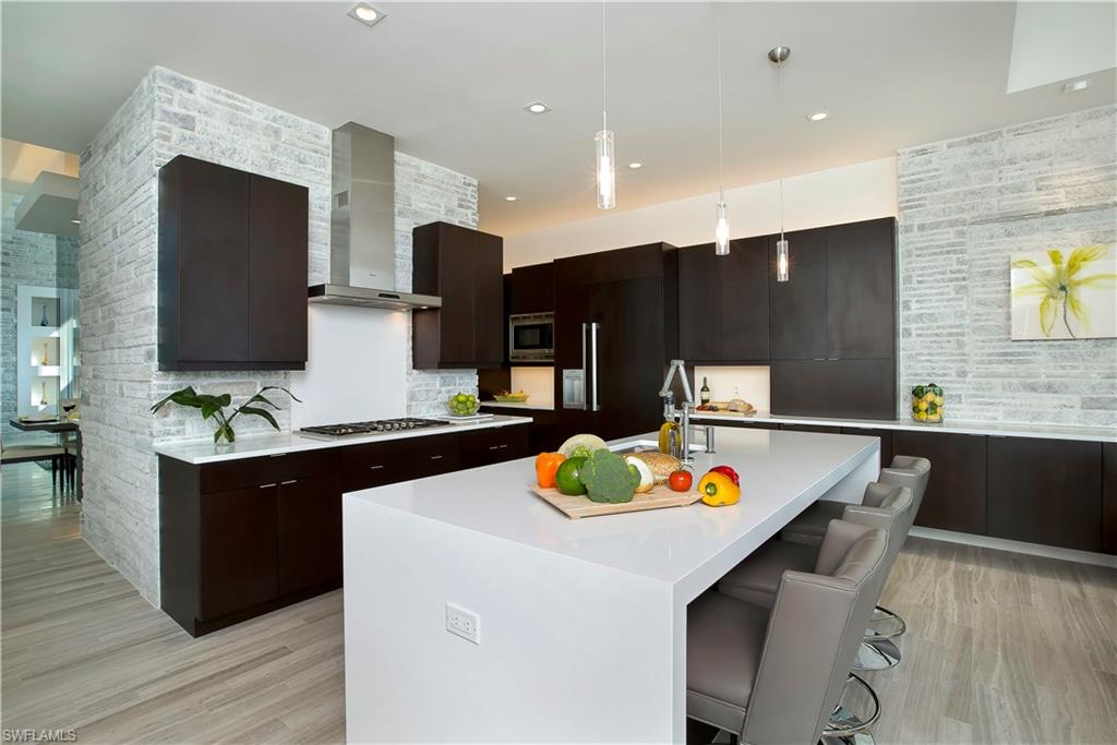 TWIN PALM ESTATES - Residential