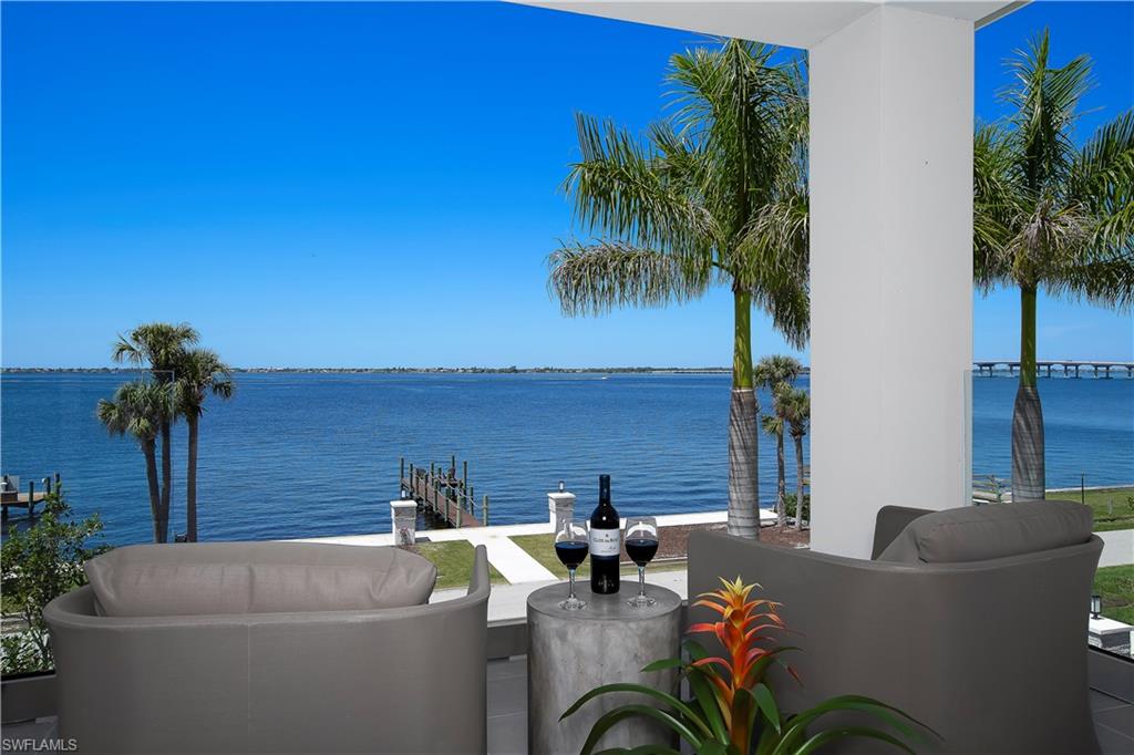 TWIN PALM ESTATES - Residential