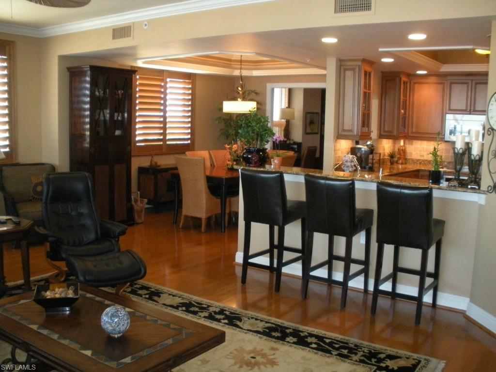 HIGH POINT PLACE - Residential