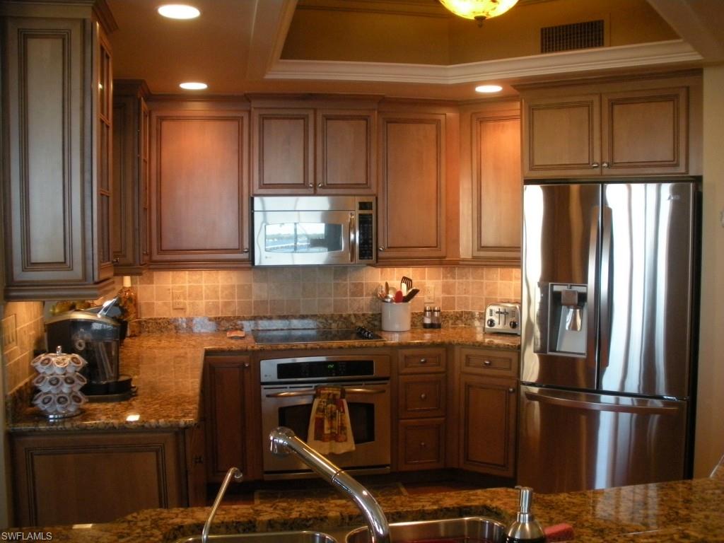 HIGH POINT PLACE - Residential