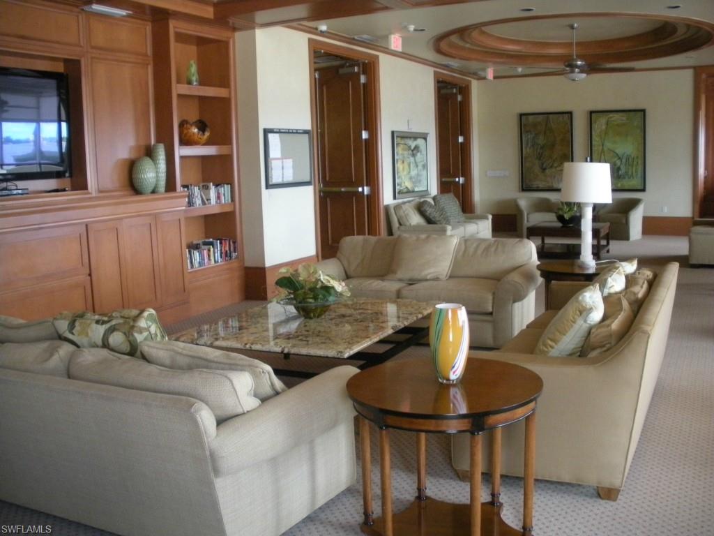 HIGH POINT PLACE - Residential