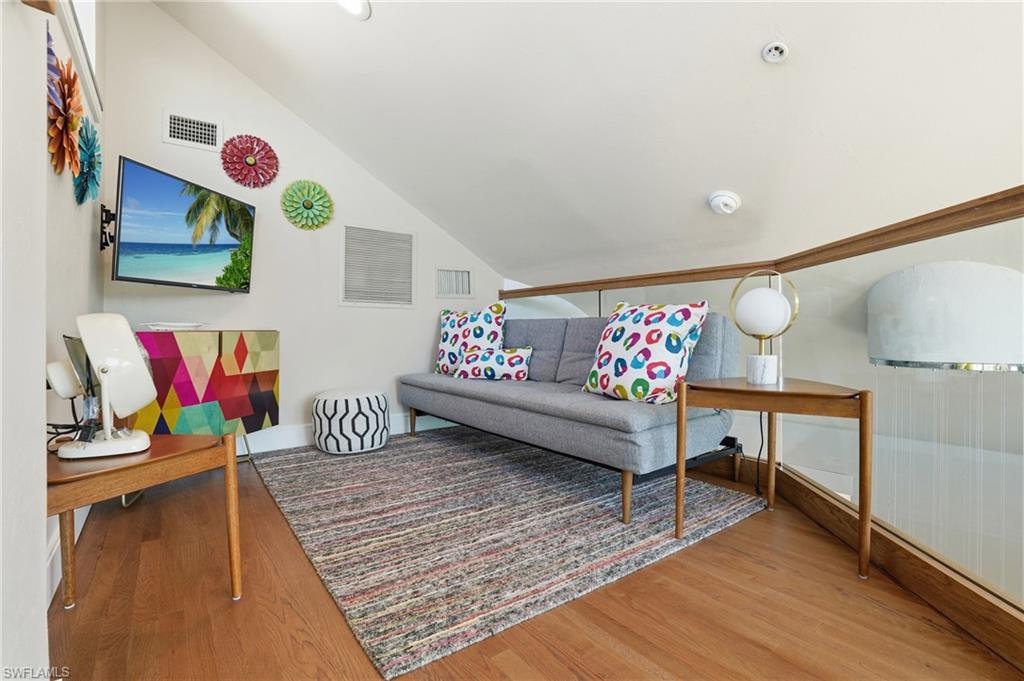 VENETIAN GARDENS - Residential