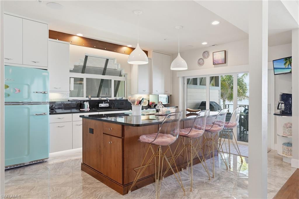 VENETIAN GARDENS - Residential