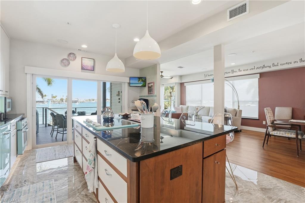 VENETIAN GARDENS - Residential