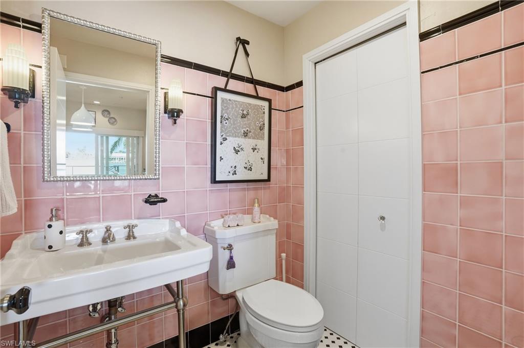 VENETIAN GARDENS - Residential