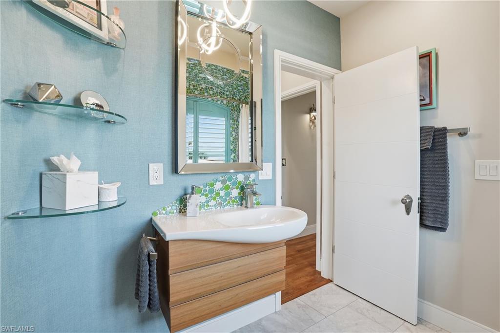 VENETIAN GARDENS - Residential