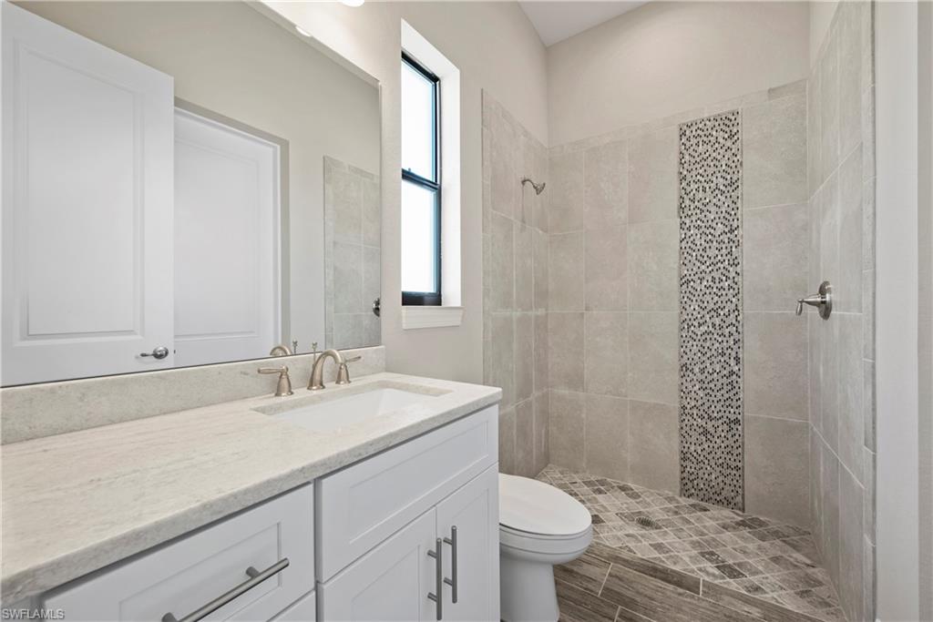 ROYAL TEE COUNTRY CLUB ESTATES - Residential