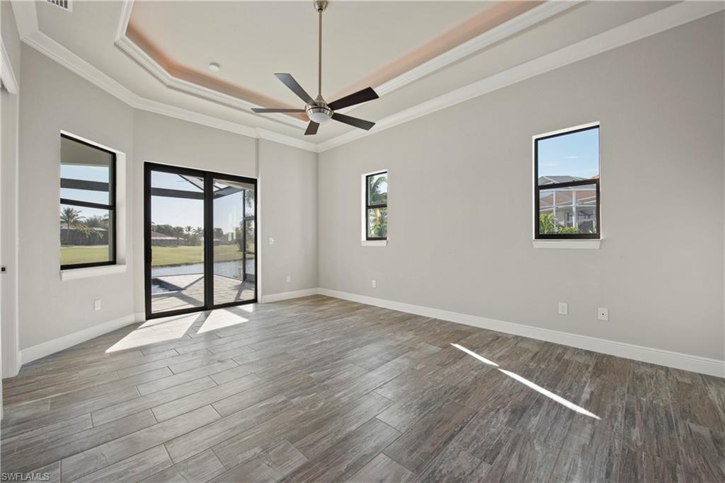 ROYAL TEE COUNTRY CLUB ESTATES - Residential