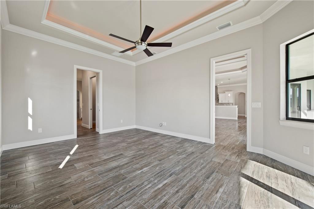 ROYAL TEE COUNTRY CLUB ESTATES - Residential