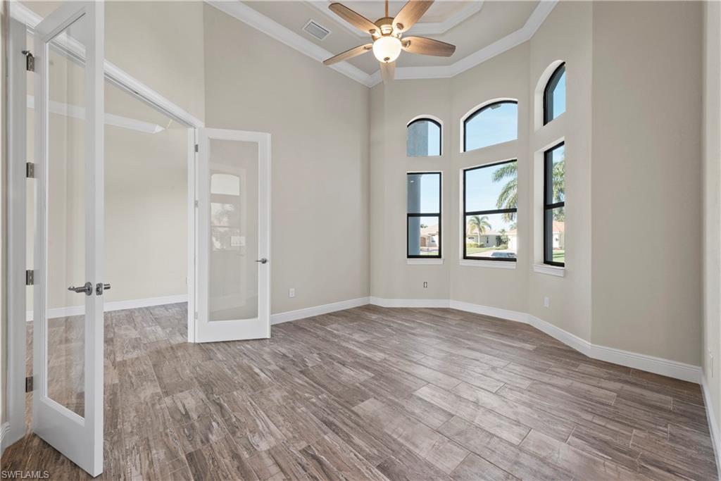 ROYAL TEE COUNTRY CLUB ESTATES - Residential