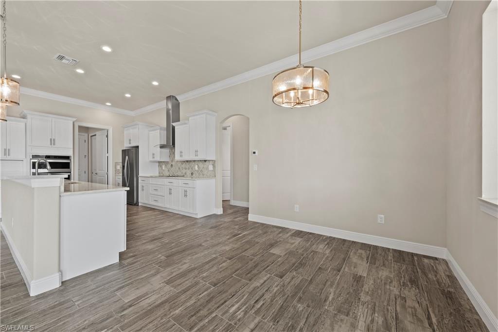 ROYAL TEE COUNTRY CLUB ESTATES - Residential