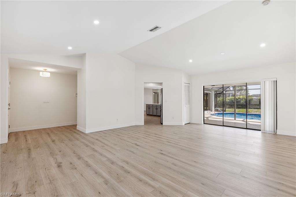 412 SW 34th TER