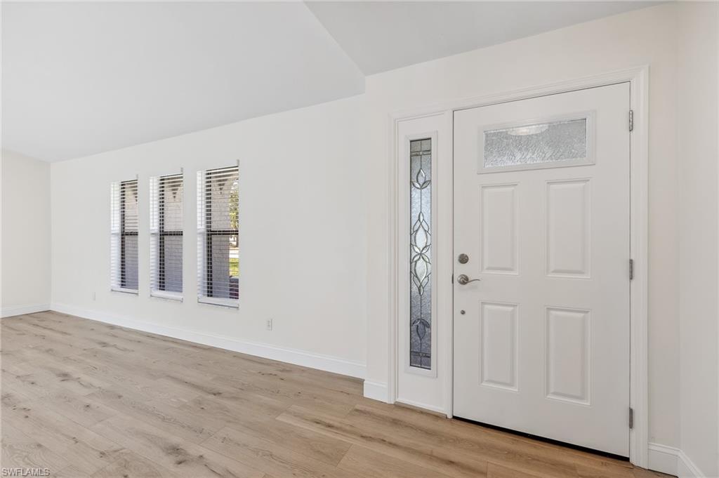 412 SW 34th TER