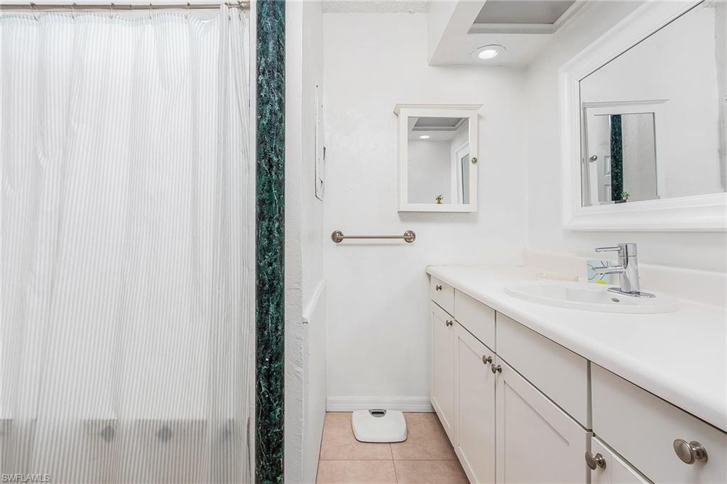 NAPLES PARK - Residential