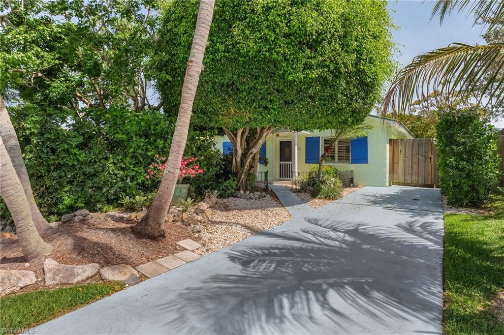 NAPLES PARK - Residential