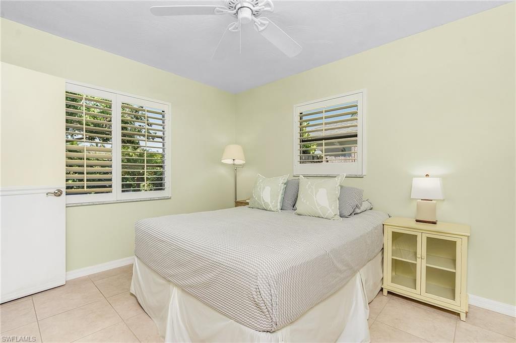 NAPLES PARK - Residential