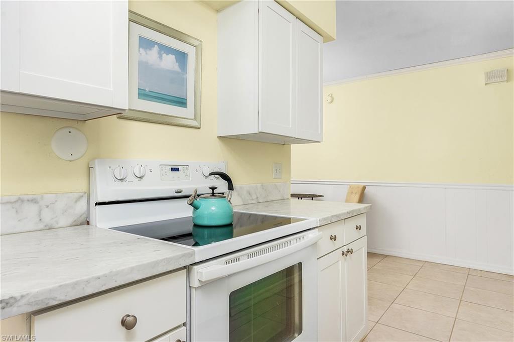 NAPLES PARK - Residential