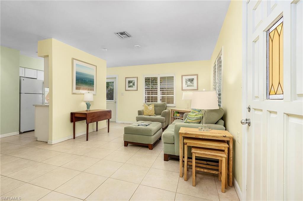 NAPLES PARK - Residential