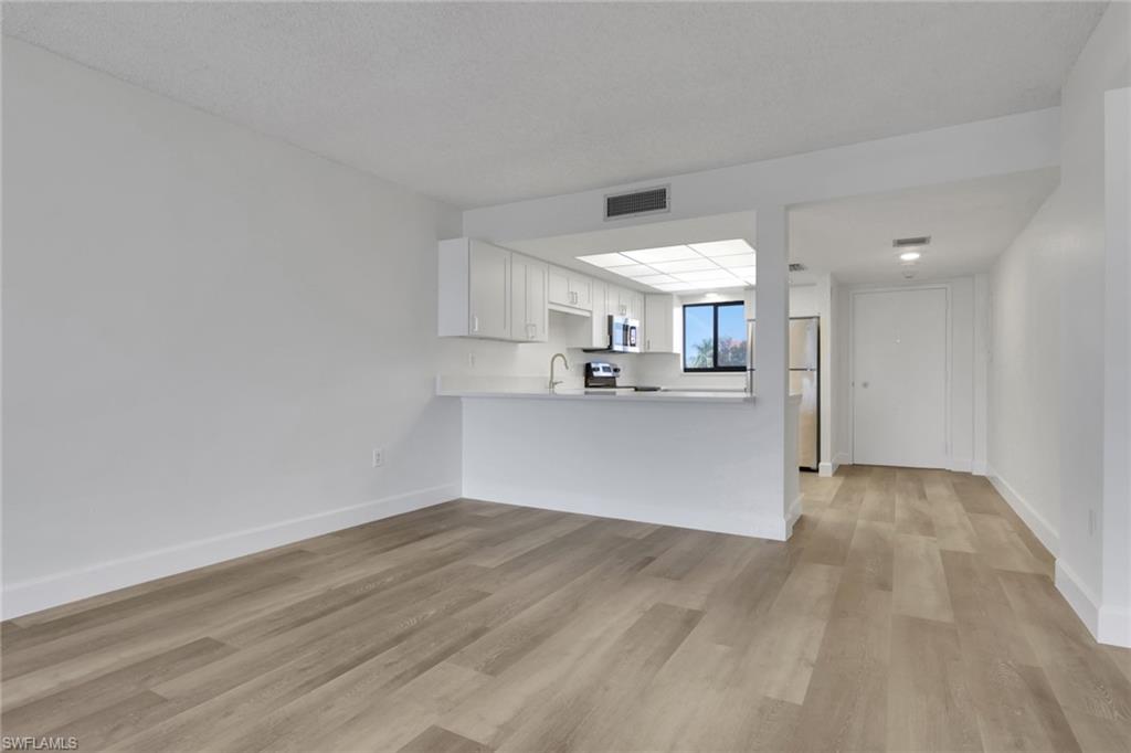 RIVER TOWERS CONDO - Residential