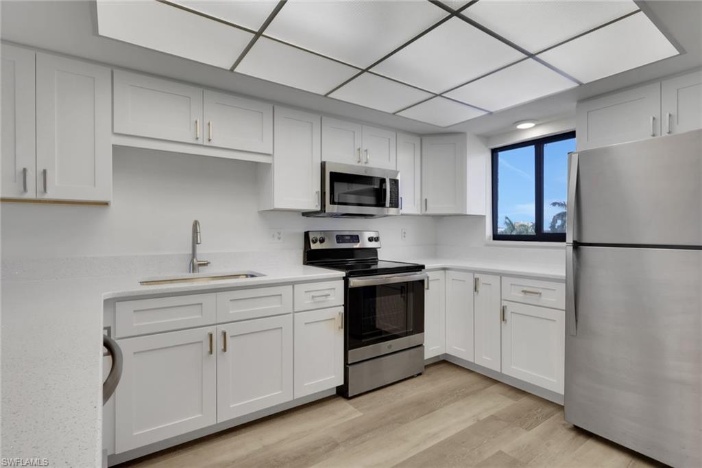 RIVER TOWERS CONDO - Residential