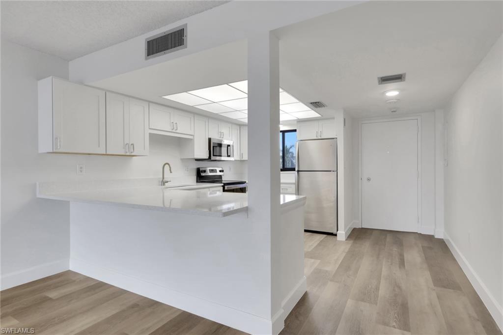 RIVER TOWERS CONDO - Residential