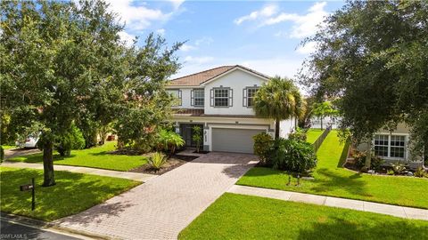 A home in NAPLES