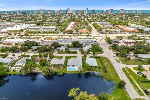 4584 W Alhambra CIR NAPLES FL 34103