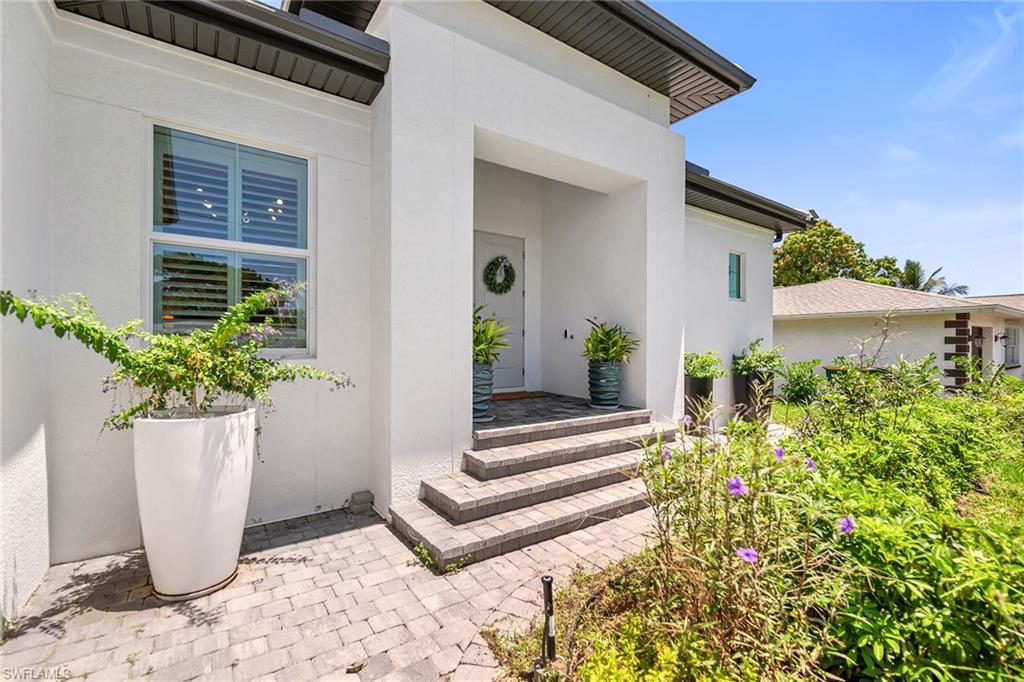 4584 W Alhambra CIR