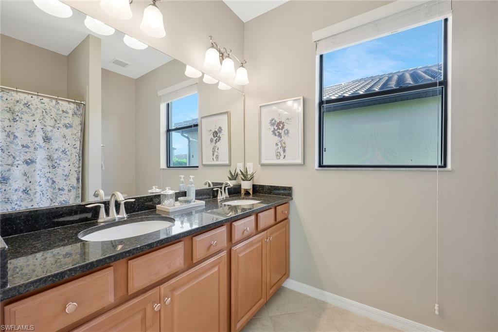 PROMENADE WEST - Residential