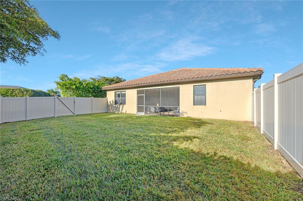 PROMENADE WEST - Residential