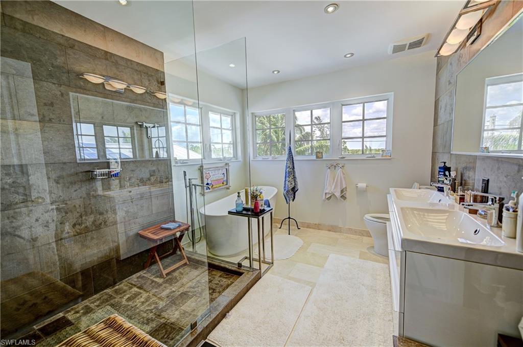 BONITA BEACH - Residential