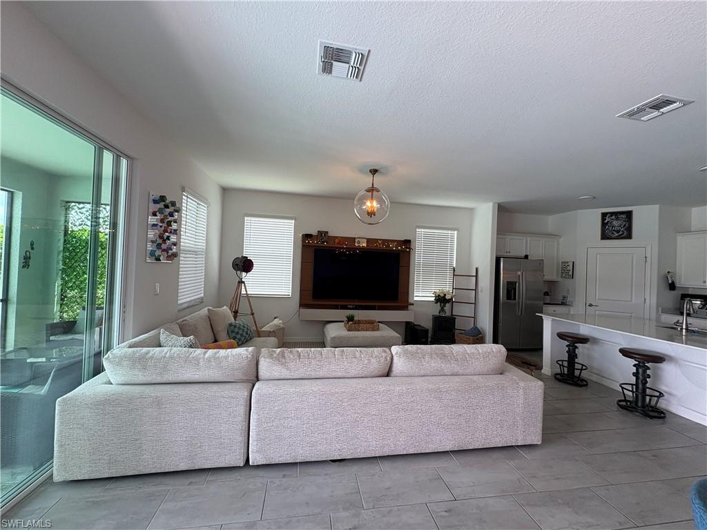 ORANGE BLOSSOM RANCH - Residential Lease