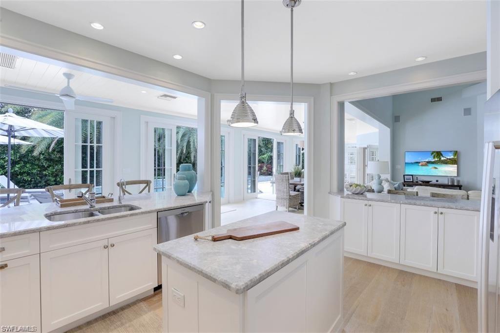 OLDE NAPLES - Residential