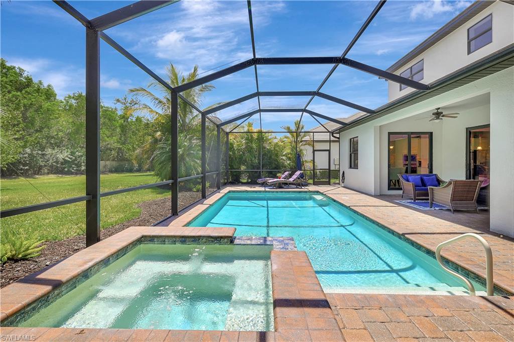 LAMORADA - Residential