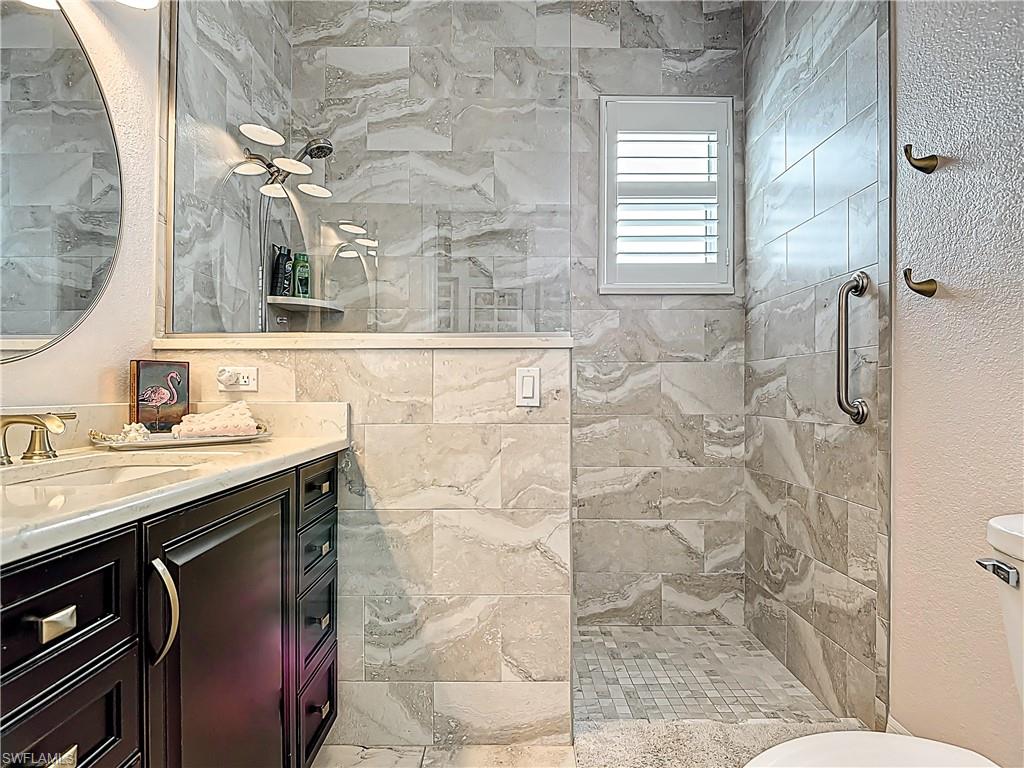 DEL VERA COUNTRY CLUB - Residential Lease