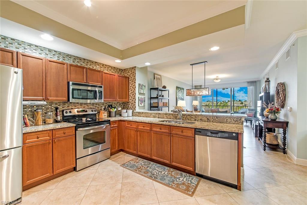 THE CARLYSLE - Residential